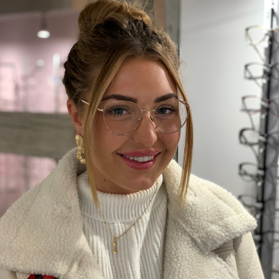 CG Optical on X: Izzy Lewis wearing her new CHANEL fine gold