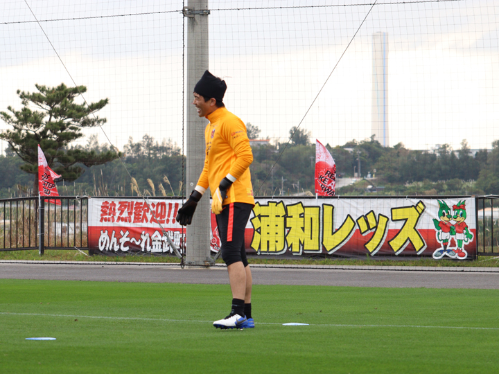 Twitter 上的 浦和レッズオフィシャル 沖縄トレーニングキャンプ2日目 トレーニングレポートや選手コメントを サイトメンバーズ にてアップしました サイトメンバーズはこちら T Co 990wl3uqiv Urawareds 浦和レッズ 沖縄トレーニング
