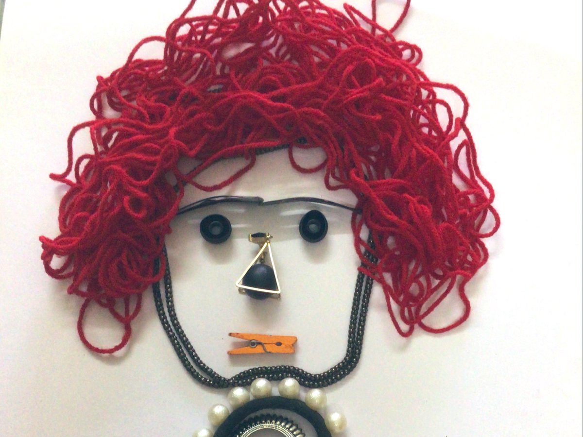 JefreedaC's tweet image. Fun with Assemblage art !! #OISLearningHub #TeachersTeachTeachers #Jan21TTT  @Creativeridz @nehapeddi @nehaminda @veenadsilva @OISLearningHub @oismumbai