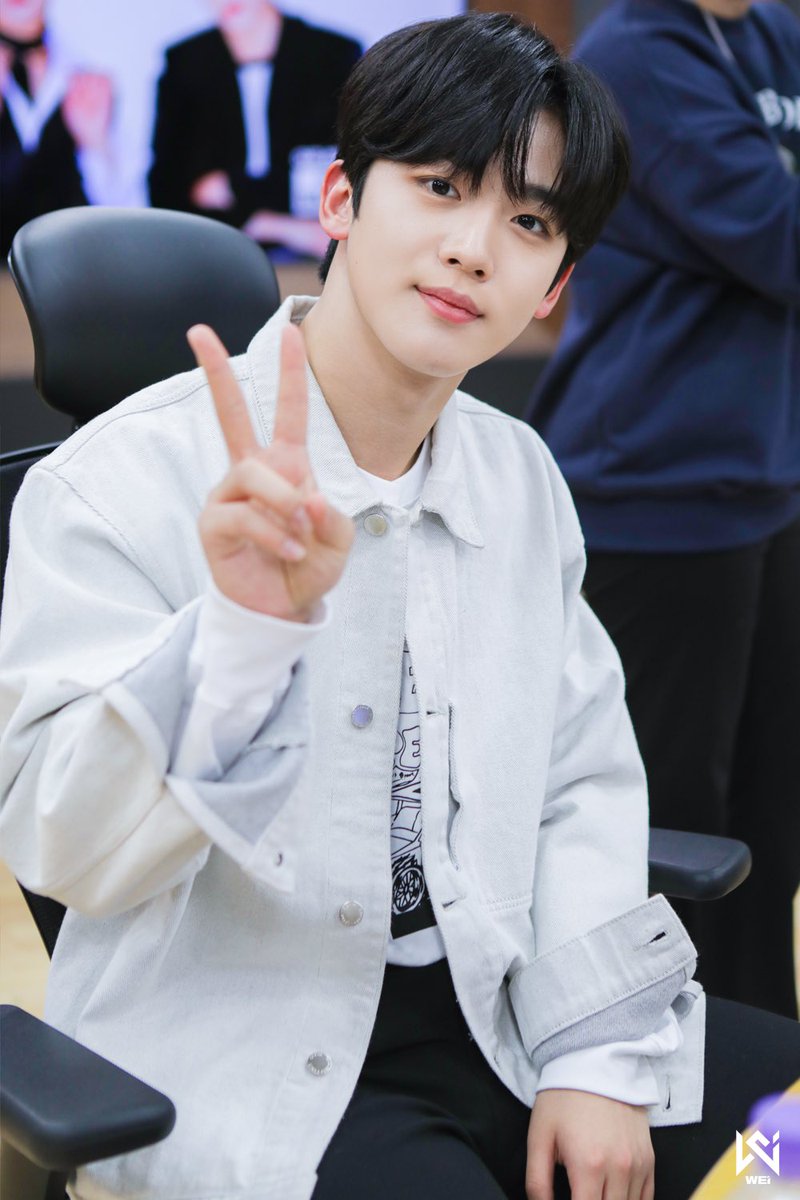 WEi__Official's tweet photo. [POST] 스페셜DJ♥ 완벽해♥ 멋있어♥ 짱이야♥

https://t.co/n45VbTD0Iw

#위아이 #WEi #김요한 #김준서 #KIMYOHAN #KIMJUNSEO https://t.co/ujXDbPvrID