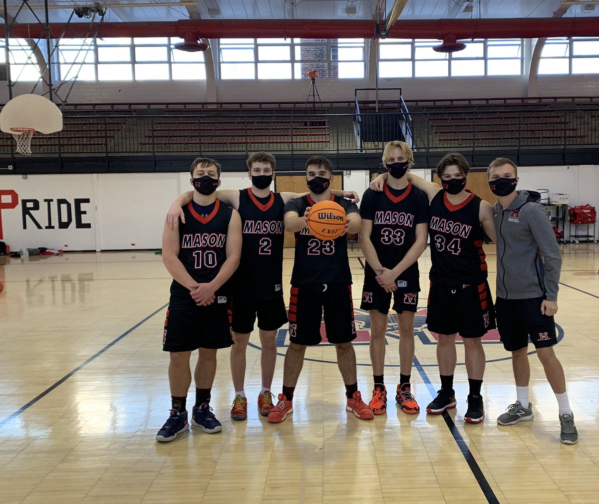 Senior Night send off for 6 great men.  We are gonna miss these guys— please tune in at 7pm via live stream as we honor this group before warm ups. 🏀💪 tip off at 7:30