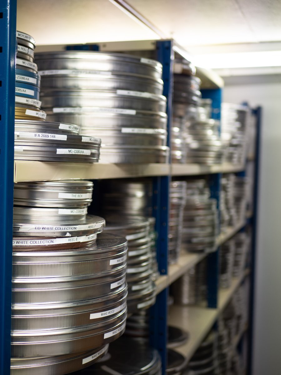 Preparation began in 1986, with the Archive officially opening in 1991. Today, the Archive is home to 30,000 cans of film, 15,000 tapes, 7,500 digital files, 25,000 documents, 10,000 stills, 4,000 books, 200 objects, and 1 Oscar! #IFIArchive @HeritageHubIRE