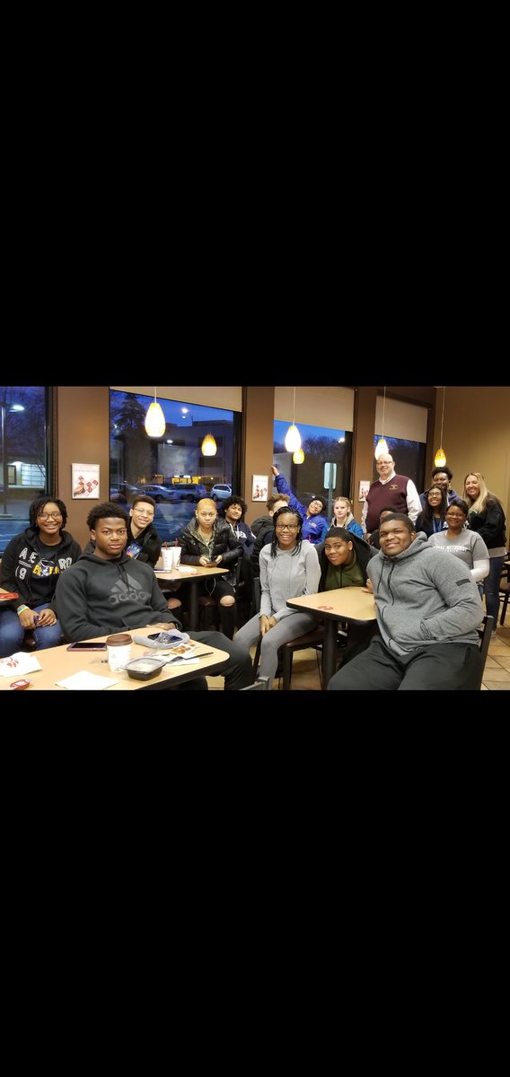 PapaSweets tweet media