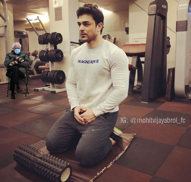 AbrolFc's tweet photo. When you see it! 😂 #BernieSanders 

Your Favourite Guy:
🙈@mohitvijayabrol 🙈

#BernieSandersmemes #MEMES #actor #actorslife #BernieMeme #berniesmittens #BernieSits #Berniememes #memesdaily #mohitabrol #BernieSandersMittens https://t.co/AgU5Y3ZLrl
