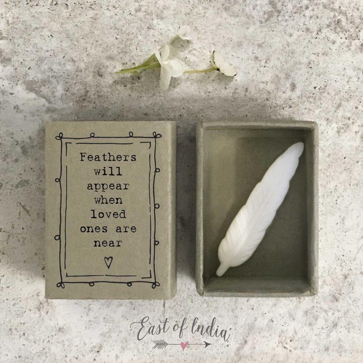 Coming across a feather in your path is thought to be a message from the Angels! Our ceramic feather is a beautiful and thoughtful keepsake 👼🏻#feather #angels #ceramicgifts #eastofindiauk #wholesalegifts