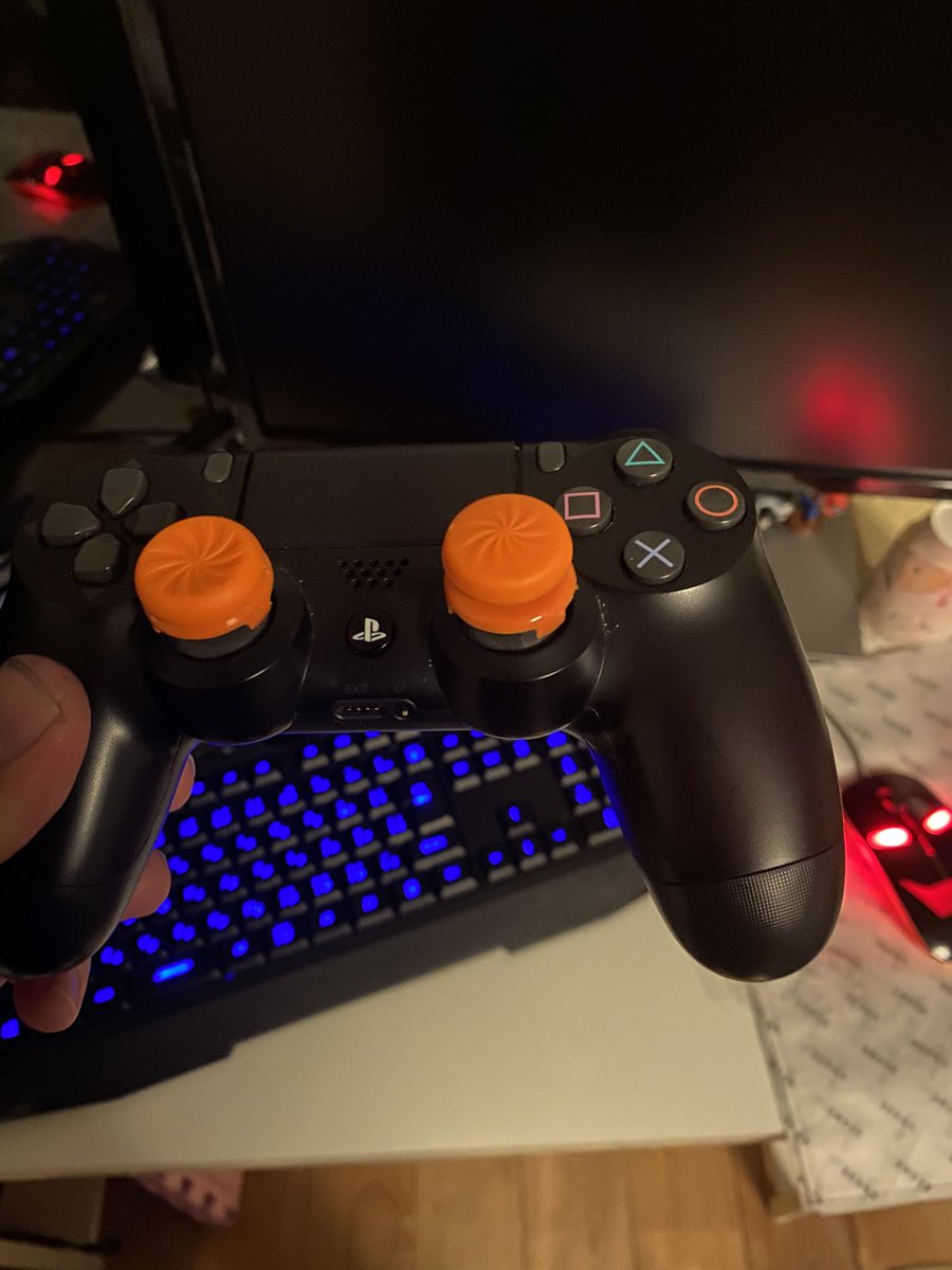 Fpsゲームでコントローラーに付けると良いフリークなどのおすすめアクセサリーまとめ Nekotate Blog