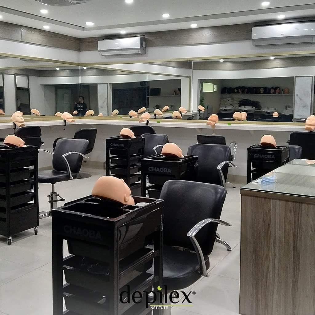 DepilexOfficial's tweet image. We provide you state of the art facility to ensure that you learn in the best possible way🌟

Book your slot in the city nearest to you!

#DepilexInstitute #haircourse #professionalcertification #loveforeducation #DepilexGroup #Depilex #skilledinstructors
instagram.com/p/CKeBT7SBrWP/…