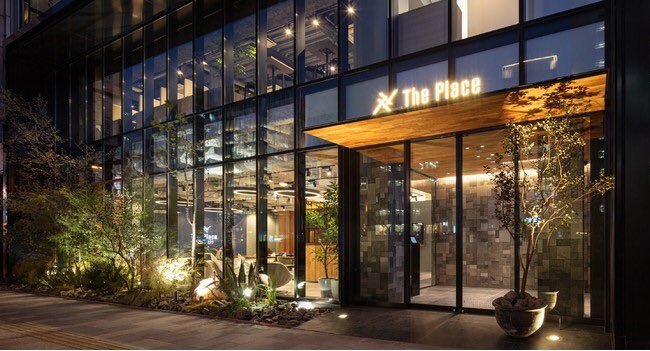 【The Place】@心斎橋

全く新しいコンセプトのコワーキング複合型オフィステナントビルが誕生。

ブランディングでの差別化、圧倒的な採用強化、ワーカーの新たな働き方の発見になるランドマークビルです。

内覧希望はお気軽にどうぞ！
#長堀通り沿いにあるよ
#大阪でいっちばんアツいオフィスビル