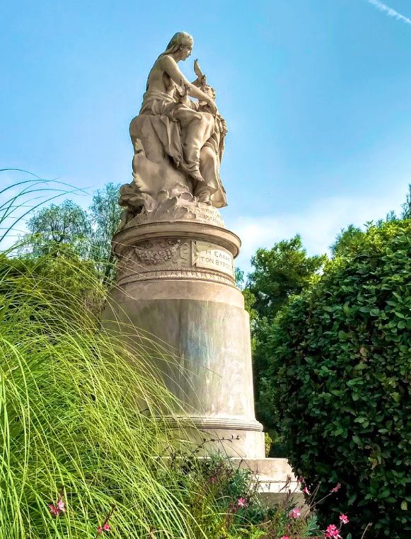 7/12 The base takes its inspiration from circular Roman altars like this one from the Theater of Dionysus, on the north slope of the Acropolis. With flowing garlands and intricate moulding, the only thing that’s missing is this great theater mask!