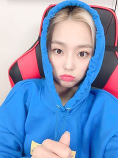 HourlyYeeun's tweet photo. #CLC #YEEUN @CUBECLC https://t.co/LDsG5oVkI8