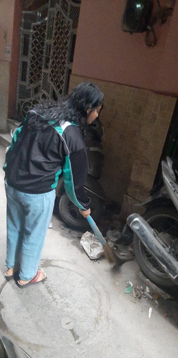 nss_unit_sac's tweet photo. NSS SAC ORGANISED A plogging run under swacchta pakhwada on 25th January 2021.
PLOGGING is an eco-friendly exercise through which people pick up trash while jogging or brisk walking as a way to clean up litter.
#plogging_makesadifference
#nss_ploggers
#ploggingcoolhai https://t.co/od2ub7QaHi
