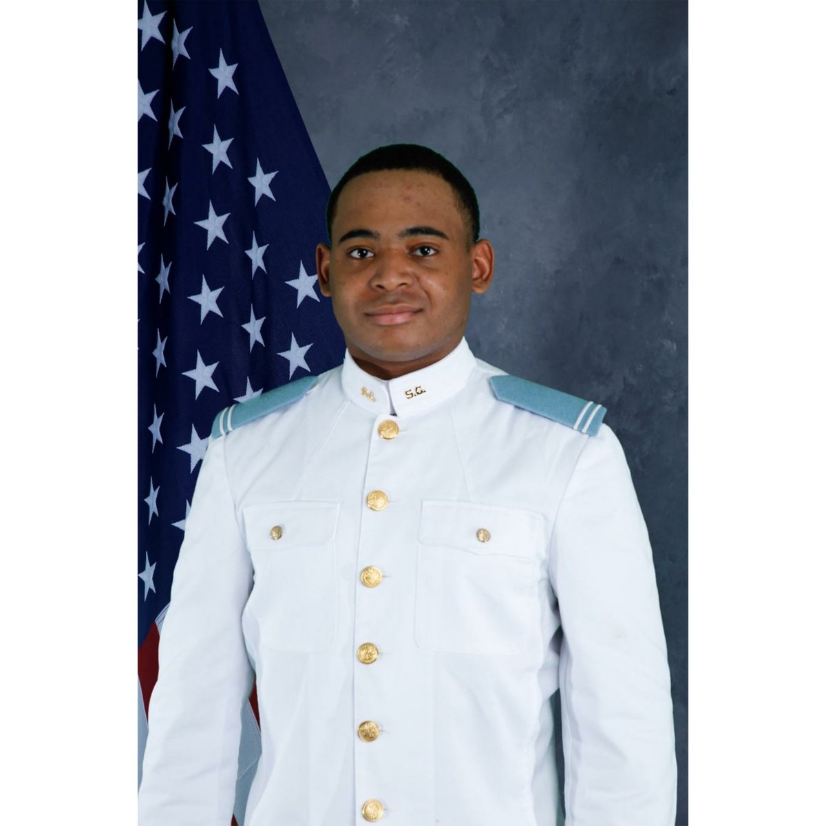 Chefty38Lewis's tweet image. Happy 21st birthday to my favorite Citadel cadet!!