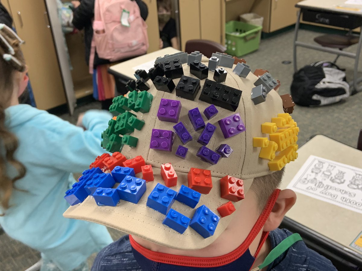 ZCSStonegate's tweet photo. 100 days! What if he started building on the hat? https://t.co/oPk6NbfGEU