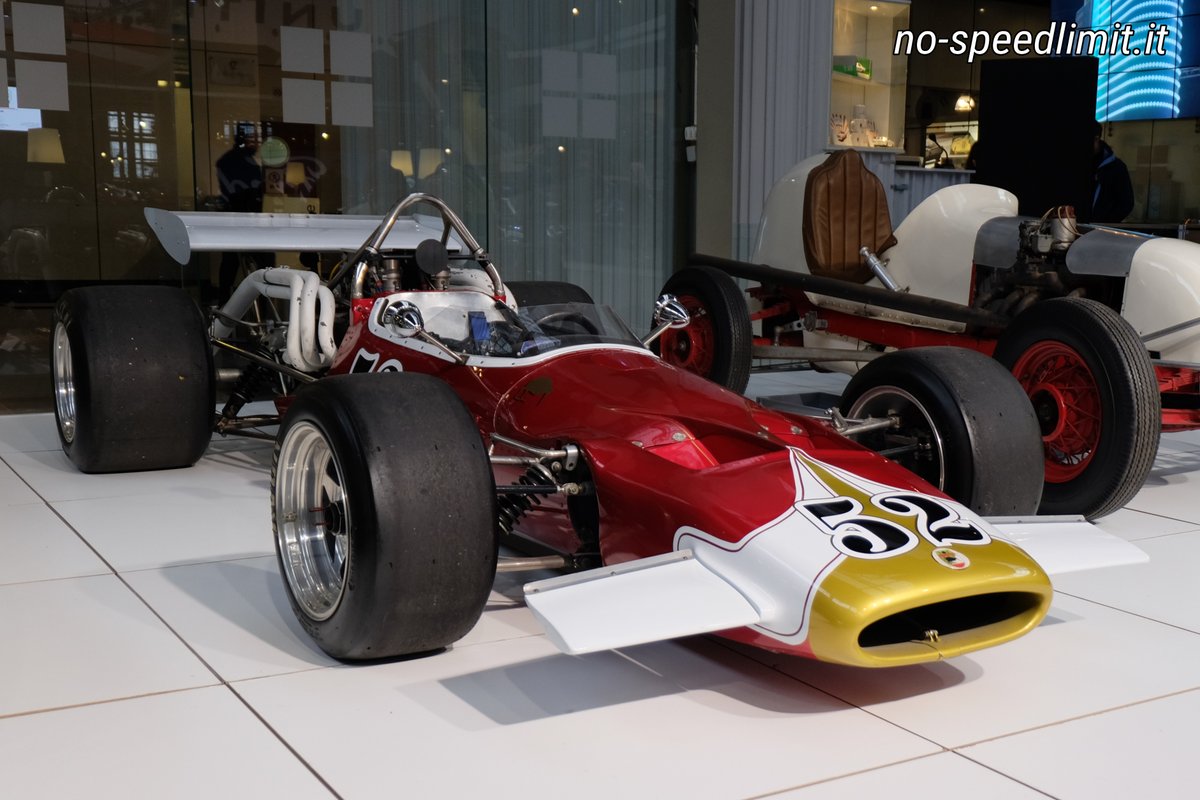 NoSpeedLimit_it's tweet photo. #mclarenmonday 1970 #mclarenm10b #mclarenm10bchevy #formula5000 #motorsportlegend . For more #AMERICAN_DREAM_CARS_and_BIKES : https://t.co/6GJMR0fJdw https://t.co/deoBaJvb11