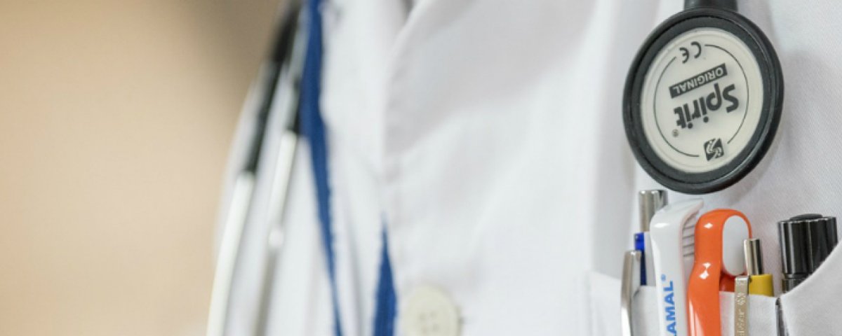 clustersalud_ae's tweet photo. Médicos exigen medidas "más restrictivas y urgentes" contra el COVID-19 https://t.co/lTPrJPRntL https://t.co/OCekL5vThs