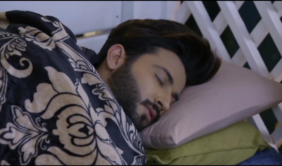 Preeranfandomx1's tweet photo. THIS CARE AND CONCERN FOR PREERAN IS ONLY :-- Kuch toh hai🤗🤗..!! 
BUT FOR PREERAN FANS IS :- yahi toh pyaar hai🥺🙌🏻!!
WHY 🙂?? WHY🙂?? WHEN THEY REALISE THEIR LOVE FOR EACH OTHER? 🙂💔 !! THIS WILL NEVER BE GONNA HAPPEN🖐🏻!!Dream me hojaayega par😂!

#PREERAN #kundalibhagya https://t.co/OFYgAqrQrm