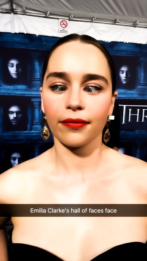 emilia clarke selfies