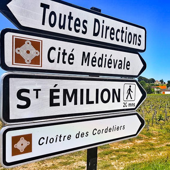 St Emilion is one of The Wine junkies favorite Bordeaux wines and this is why…
.
DID YOU KNOW THAT ST EMILION…
.
…has Approximately 800 châteaux
.
…area produces 250,000 hl wine which is only 5% ofg the total production of Bordeaux’s red wine
.
… was founded by a Ben