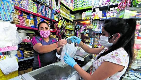 LaTribuPeruana's tweet photo. La Asociación de Bodegas del Perú y @camaradelima, piden postergar el alza del Impuesto Selectivo al Consumo (ISC) hasta el 2022. #EfectoCovid. Lee la siguiente nota ➡️https://t.co/U21MeKovVi https://t.co/ZWYIFvuI6t