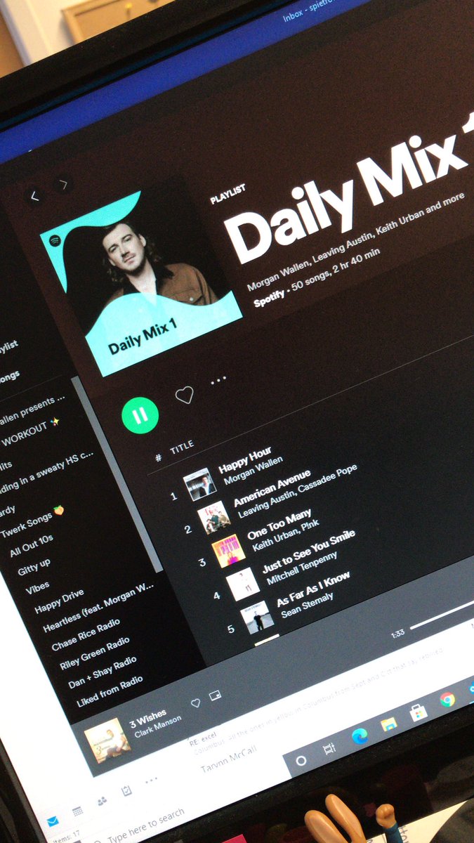 𝓈𝒶𝓇𝒶🌻 tweet media