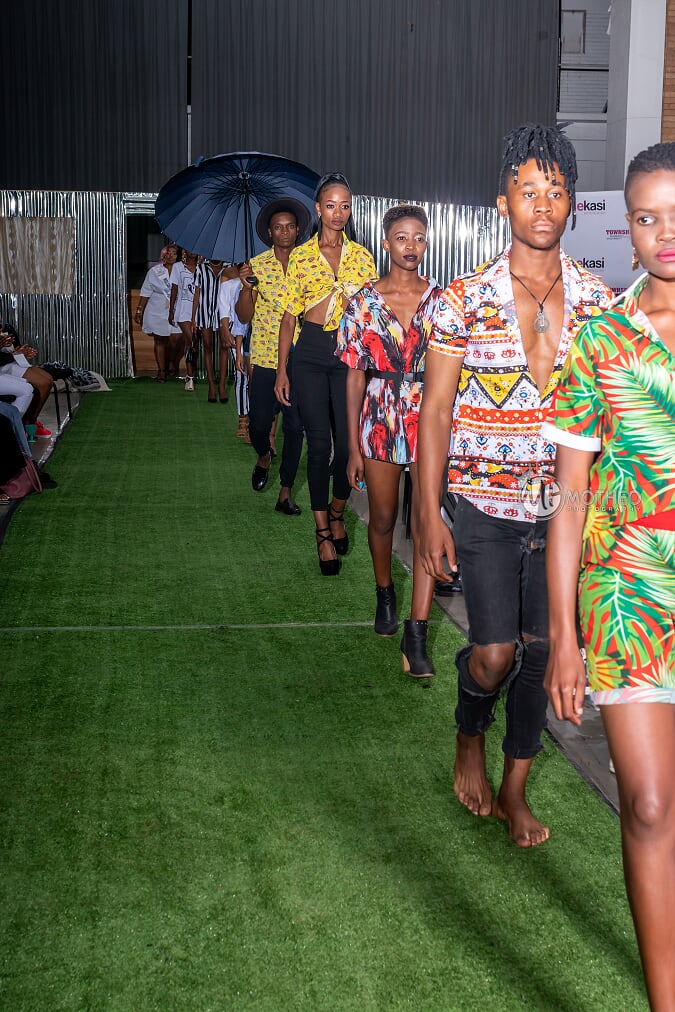 EkasiW's tweet photo. EKASI FASHION WEEK [Season 14] #Covid19 

Designer : MIRROR ILLUSION 

#BuyTownship #InvestTownship #LockdownShow #Beauty #Vogue #Models #Runway https://t.co/HDDsxJ99Wk