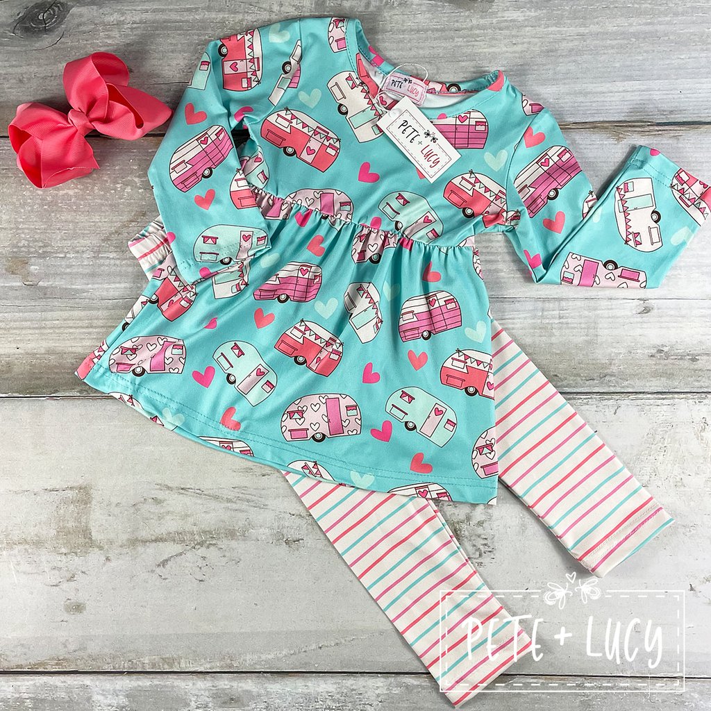 CChapmanHHS's tweet photo. @support_a_teach I am selling baby clothes in a boutique. I am just opening, so I am crossing my fingers and hoping for the best! https://t.co/k3C2YGmuxy
