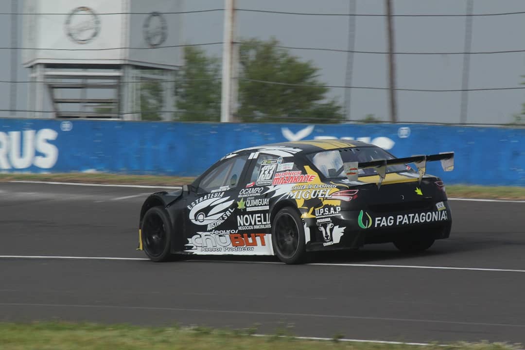TopRaceJunior's tweet photo. Parte del plantel del TopRace Junior 💪😍

Seguimos trabajando, seguimos creciendo. Pensamos en el futuro de nuestros pilotos. 

Sumate!! 🏁 https://t.co/X0z60YpSFX