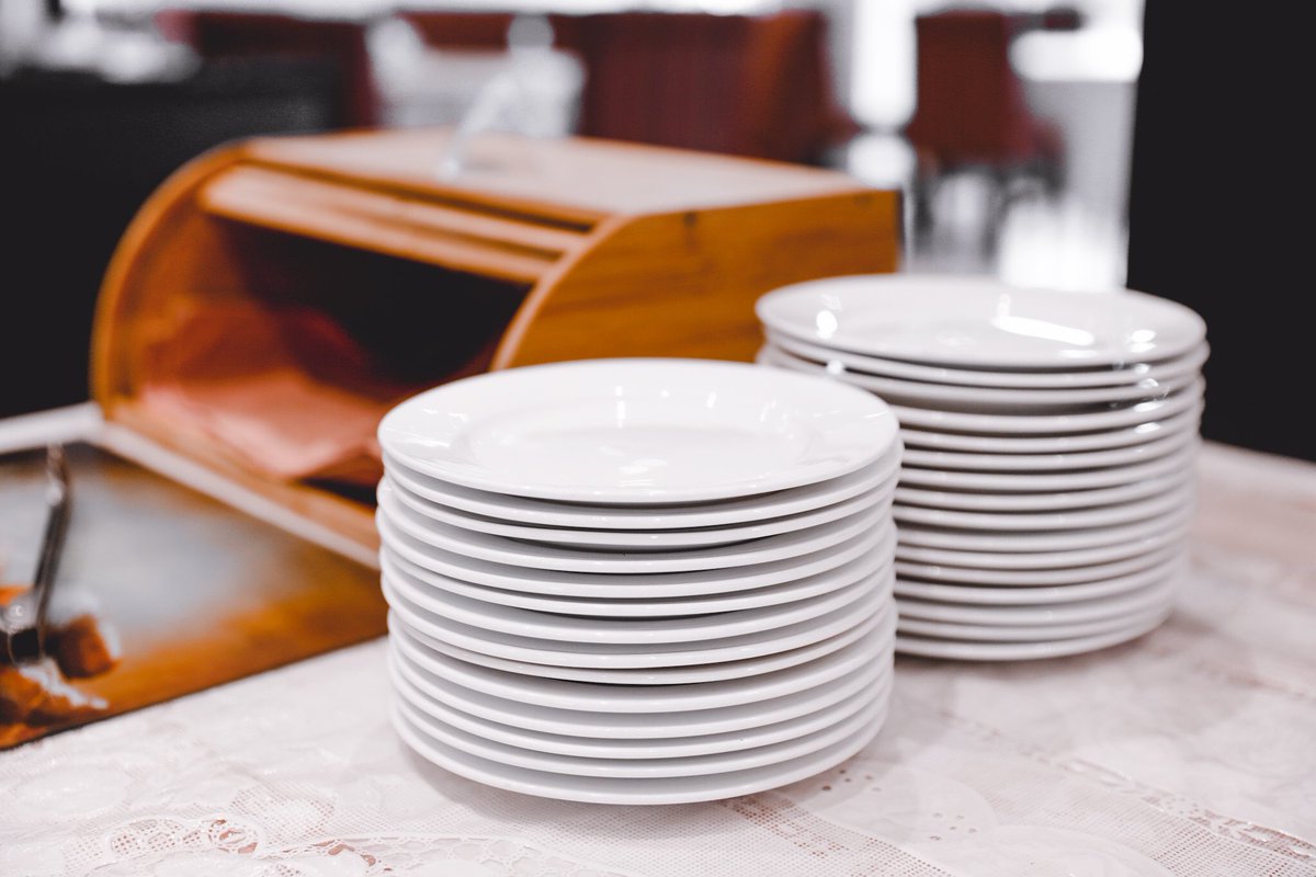 يسعى الفنان إلى الجمال، والحكيم إلى الكمال، ما أراه ليس ما أراه، إنما هي الأحاسيس التي تستثار داخلي من خلال ما أرى، وتلك هي ما أصورها، التصوير شغف قبل أن يكون مهنة وفن قبل أن يكون عملاً دقيقاً وموهبة قبل أن يكون مهارة مكتسبة فالأمر كله متعلق برؤية مالايراه الآخرون والتميز