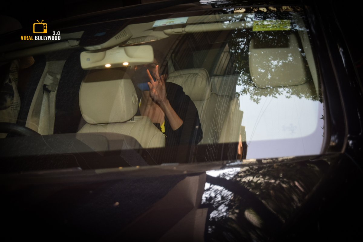 ViralB2_0's tweet photo. Vaani Kapoor spotted at Bandra.

@Vaaniofficial #vaanikapoor https://t.co/uCD8ray2fh