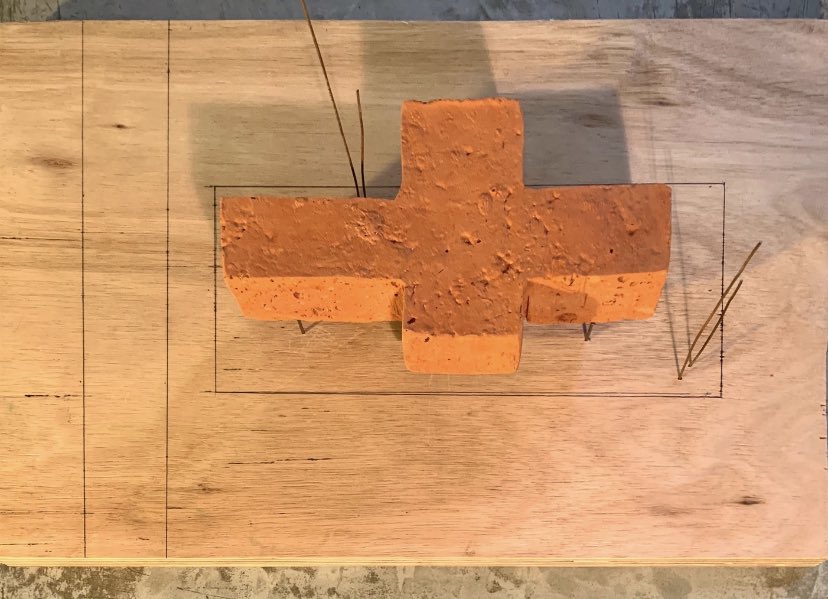 tdarqpy's tweet photo. #vu4b #TDA® #architecture #paraguay #2020 #structure #brick #ceramic #wood #freespace #process #float #cantilever #apparent #matter #careful #raw #balance #scale #tectonic #brickarchitecture #brickbox #red #artesanal #model #architecturalmodel #workinprogress #synthesis https://t.co/pVrcAAvrJn