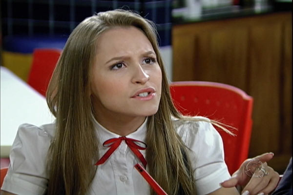 witharisgz's tweet photo. Vocês conhecendo a carla diaz agora e eu me sentindo uma idosa pq qnd conheci ela era a marcia em rebelde https://t.co/Jgyf03pRzz