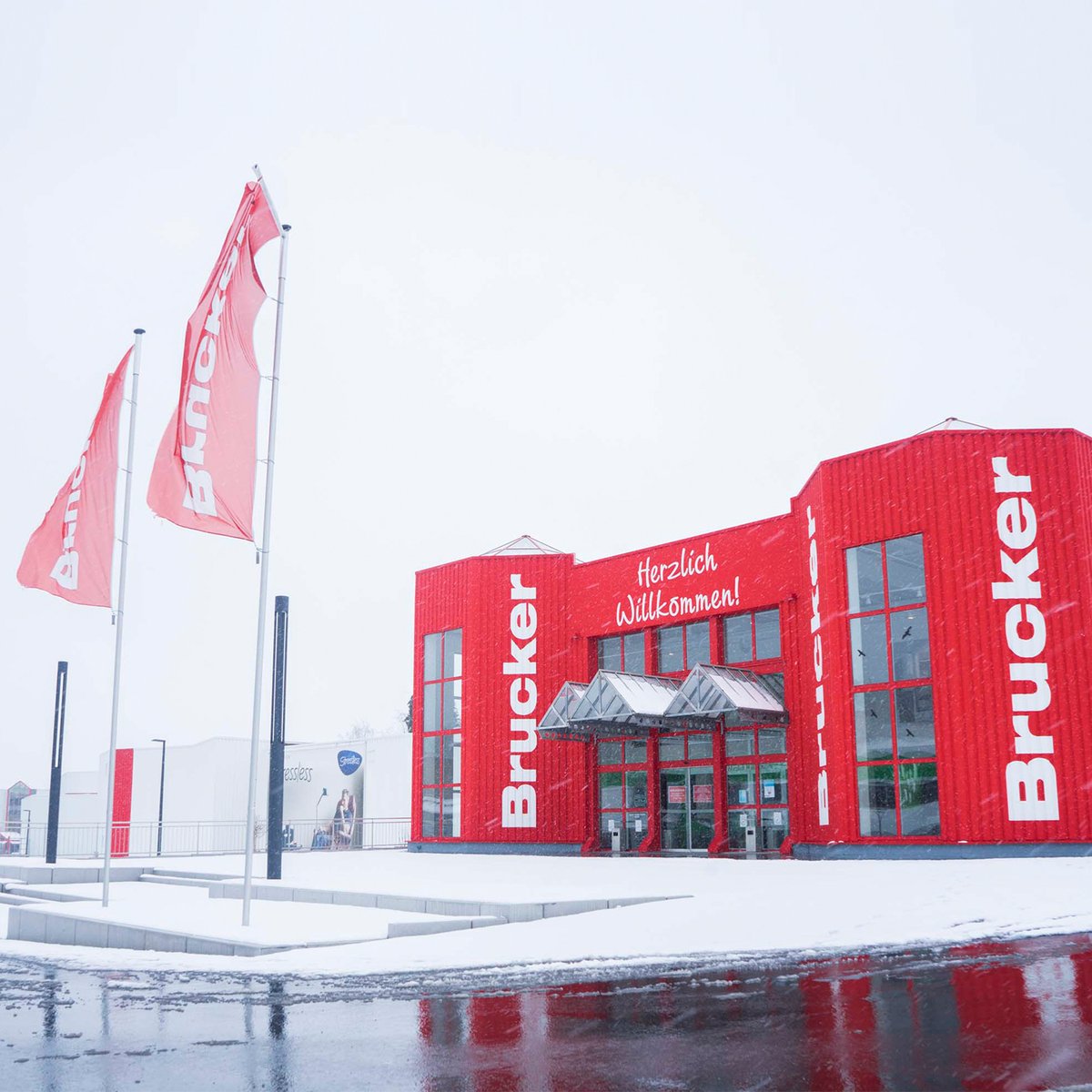 Wir wünschen Euch einen guten Start in die neue Woche! 😊

#euskirchen #möbelhaus #brucker #kall #lockdown #lkw #gebäude #unterwegs #ferntour #eifel #auslieferung #möbel #service #bauen #außenanlage #draußen #eingang #eifel #möbel #brucker #montage #eifel #köln #service #möbel