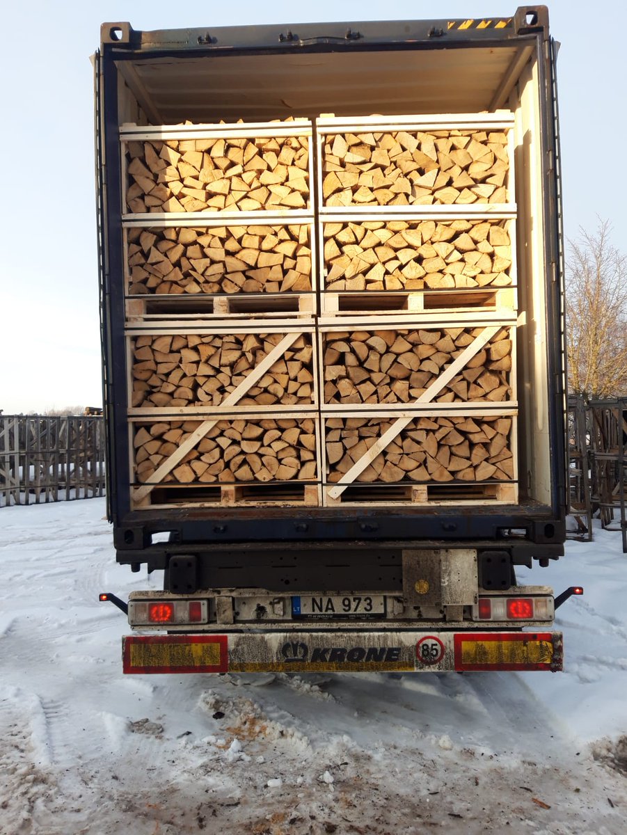 Kiln dried hardwood logs