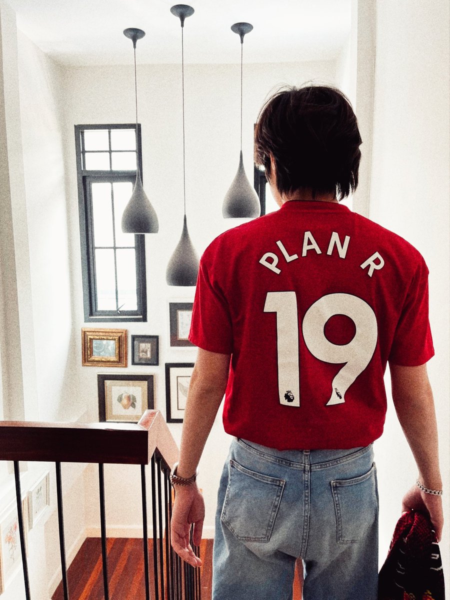 2wish_LATAM's tweet photo. 🔹Plan ❤�� Manchester |  Instagram, Weibo, FB, Twiiter

Nuestro niño ha demostrado su gran pasión en todas sus redes sociales 😻
#คนของแปลน 
#PlanRathavit https://t.co/DpMIL8H92t