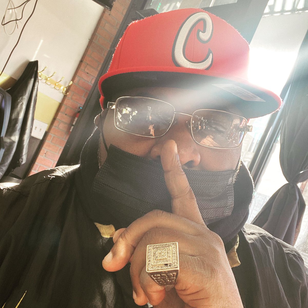 RAYTHEBARBER's tweet photo. Dont talk just get it done https://t.co/hN8nPZSZwE