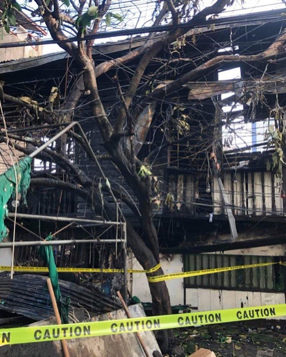 deartkk's tweet photo. We're knocking on your kind hearts because the fire victims from yesterdays fire are in need of clothes, toiletries, food and milk. 

There are 9 families that were affected as the 3rd house that got burned was an apartment. Some are with kids and senior citizens. https://t.co/JRNMraFWwk