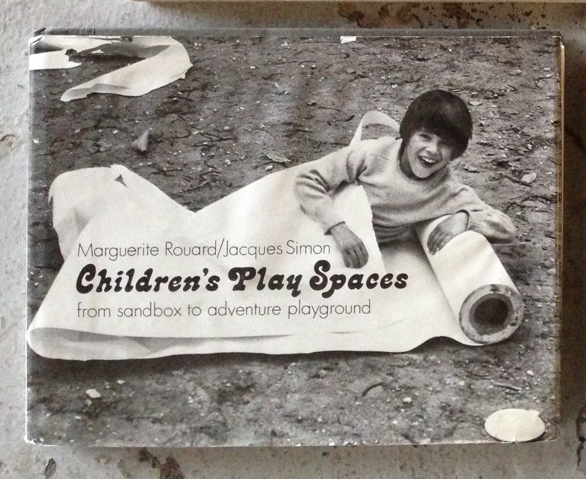Anyone out there got the original French version of this book, Marguerite Rouard/Jacques Simon  Espaces de jeux, De la boîte à sable au terrain d'aventure? Need a pic of a page inside for the French text...