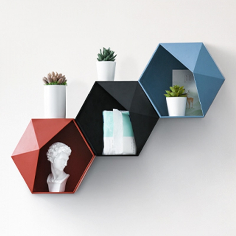 homevibes4u's tweet image. Wall Hanging Hexagon Shelf #homestyle #diy #walldecor homevibes4u.com/wall-hanging-h…