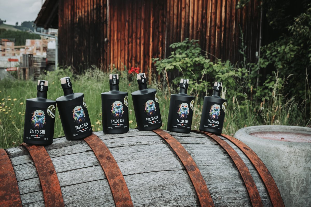 Schweizer Produkt? ✅
Handgefertigt? ✅
Schmeckt super? ✅
In deiner Bar zu Hause? ⁉️

Wenn nicht, hol dir jetzte deine Flasche Falco Gin:
falcogin.com/de/shop

#gin #ginliebe #handgefertigt #swissmade #liebe #qualität #schweizergin #premium