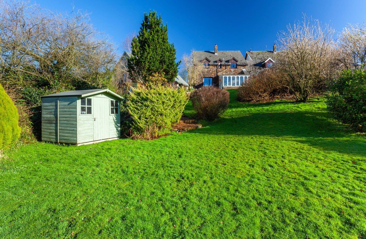 JSNorthDevon's tweet photo. We are delighted to launch to the market this #superbproperty with simply stunning #countryside #views!
Offering 4 bedrooms, 3 reception rooms, 3 bath/shower rooms, garage, off road parking & lovely gardens!
๐ #StokeRivers, #NorthDevon
๐ท Excess ยฃ425,000
โ๏ธ 01271 325153 https://t.co/m6XU9diTCj