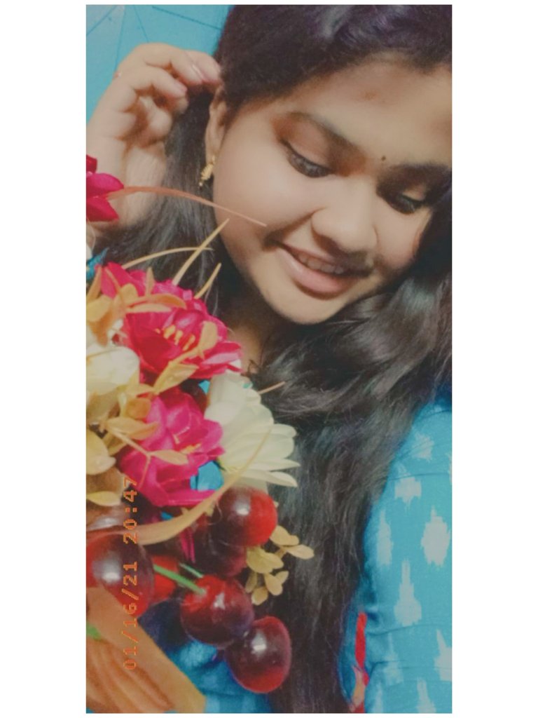 Soumili12280990's tweet photo. Be your own kind of beautiful.💜🍁
.
.
.
#SimplePlanes #Flowers #BEAUTIFULFEELING #randomclik https://t.co/dZoD9MXZNT