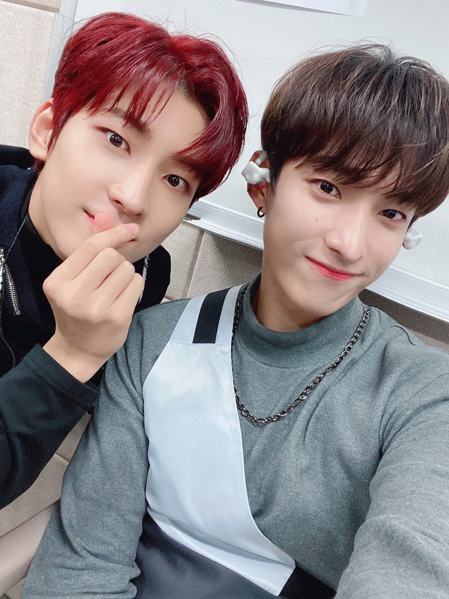 sevengasm's tweet photo. before this day ends, i want to greet my fellow aqua a very happy birthday again. here on the platform we first met, the witness to our cries and laughter every 3 am, so happy i got to know you @Jwwoo_ 🥰 a toast to you, our kpop and anime boys 🥳 rooting for you doc jane ❤️ https://t.co/kUAqiZ9h3Z