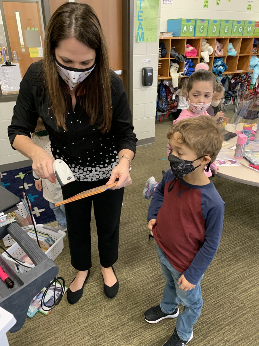 AmyDellinger16's tweet photo. A day in the life of a school librarian. 7 days, 7 pictures, no explanation. Today I tag @KimberlyCNees 
@KingsTownElem @SCASLNet 
 #speakupSCASL https://t.co/Lxjr6xyKhE