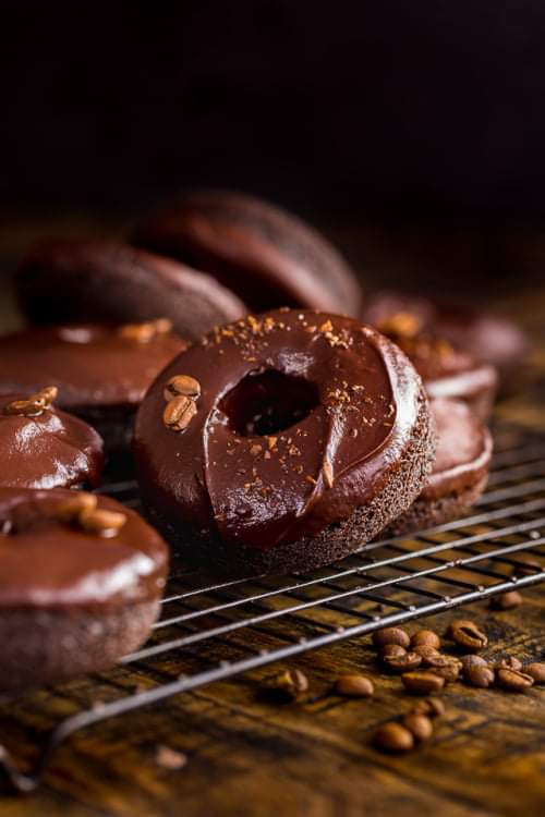 PMallagray's tweet photo. @montse131958 @LadyLaura2610 @maricarmengar15 @franmartin24 @EstherBenito9 @patriceGaubert1 @_Amy777 @Zanabe13 @nubemana 😍😍🌺
#DulceLunes Montse &amp; cia 🍩
Bss 💕 https://t.co/HmqNNbyvfg