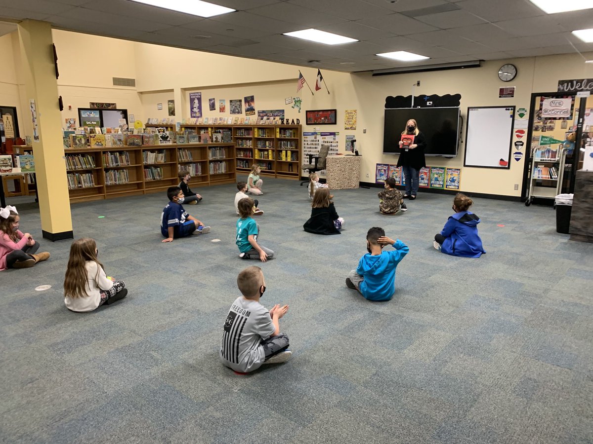 So excited to be in the library! ⁦<a href="/AustinLibrary/">Jodie M</a>⁩ ⁦<a href="/AustinElem/">Austin Elementary</a>⁩ #AllinatAustin