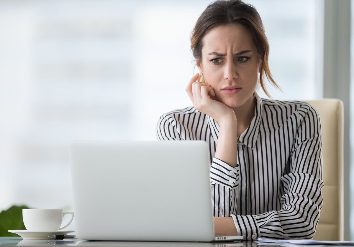 HamiltonLibrary's tweet image. Wondering why you can&apos;t borrow more eAudiobooks &amp;amp; eBooks?
There&apos;s 3,300 HPL Members waiting (wait, how many?!) for 350 copies of Top 10 books of 2021 at an average cost of $60USD per title. 
Share to show your support for stronger #eContentforLibraries
econtentforlibraries.org