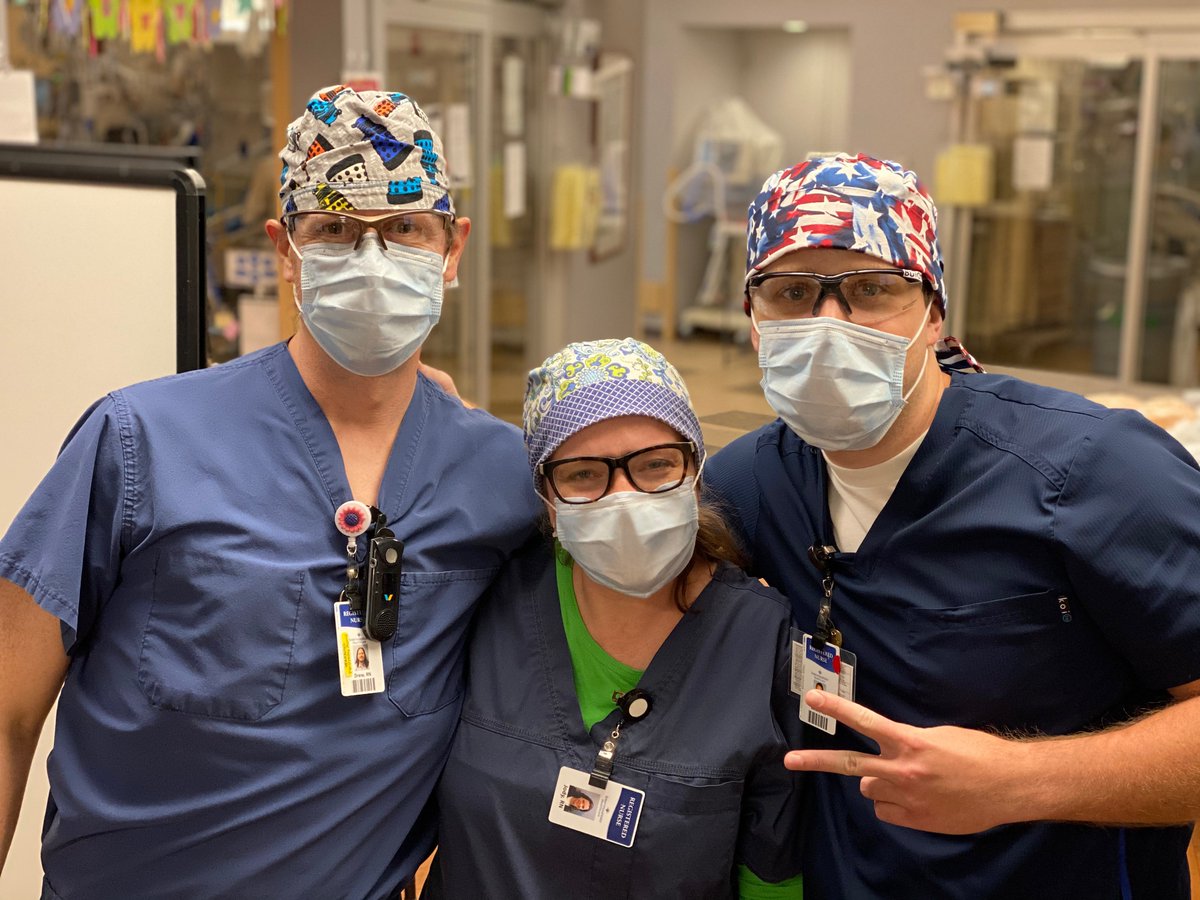 circularblu's tweet photo. 𝘞𝘩𝘰’𝘴 𝘺𝘰𝘶𝘳 𝘏𝘌𝘙𝘖?!
Do you know someone who works in healthcare ? 
Show them your gratitude by nominating them in our HEALTHCARE HERO Campaign .
Nominating them will enter them in the chance to win 𝐌𝐎𝐍𝐄𝐘 !!! #HealthcareHeroes https://t.co/LyYvSKs7H6