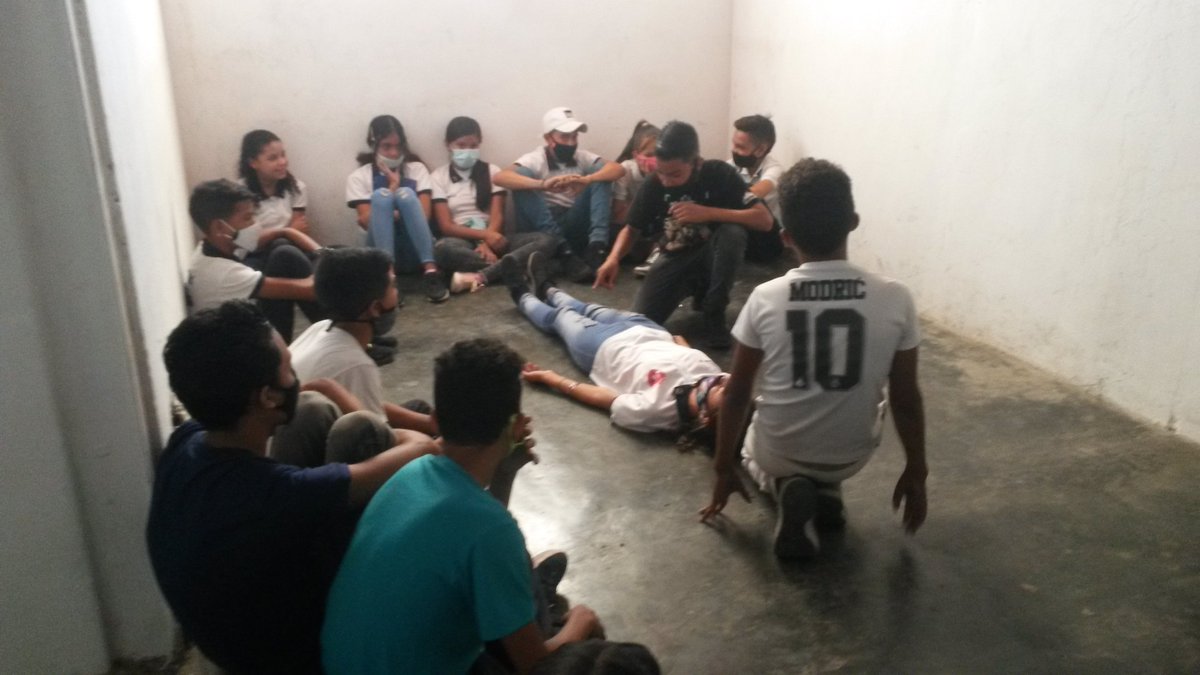 BOMBEROS DEL MUNICIPIO DIEGO IBARRA, ESTADO CARABOBO, ejecutan Capacitación de Emergencias Prehospitalarias en su nivel básico, facilitada a la Brigada Infantil y Juvenil de la Policía Municipal de Diego Ibarra del Estado Carabobo. Dada el día sábado 23 de enero.