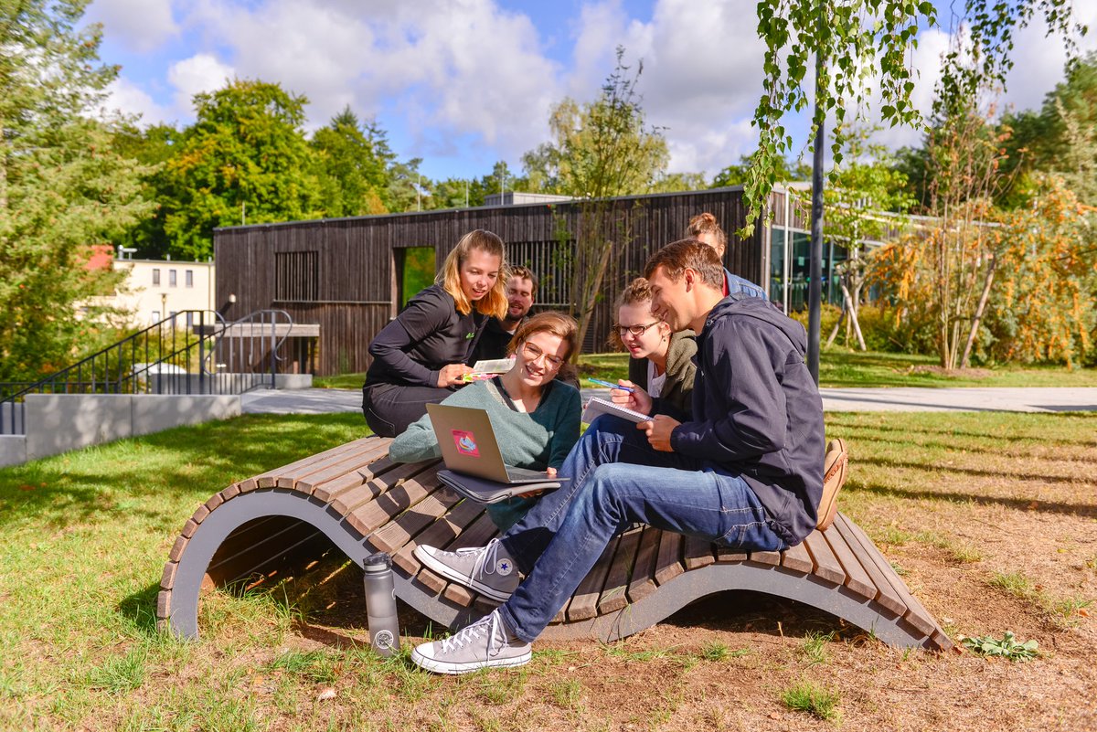 hneeberswalde's tweet photo. Wie gesund sind die eigenen #Studierenden? #HNEE beteiligt sich am Pilotprojekt „Dein Masterplan“ zum eigenen #Gesundheitsmonitoring und veröffentlicht nun Ergebnisse in einer Publikation https://t.co/5Li9IcNT6b 
© HNEE, Ulrich Wessollek
#TUIlmenau #Barmer #Praevention https://t.co/89WNyp9EZk