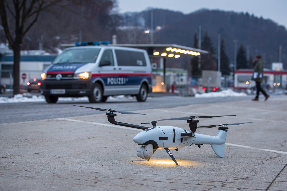 quantumdrones's tweet photo. 2in1 Vector Scorpion #eVTOL system demonstration in Austria last week! The test scenarios were conducted day and night after prior approval.

#reconnaissance #tracking #VectorUAS #ScorpionUAS #tacticalmapping #drones #UAS #UAV #drone

Impressions by BMI/Bruno Guttmann https://t.co/Y4kh7RkjFn